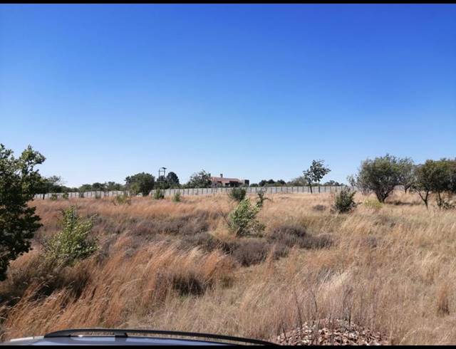 LAND FOR SALE IN BLUE HILLS